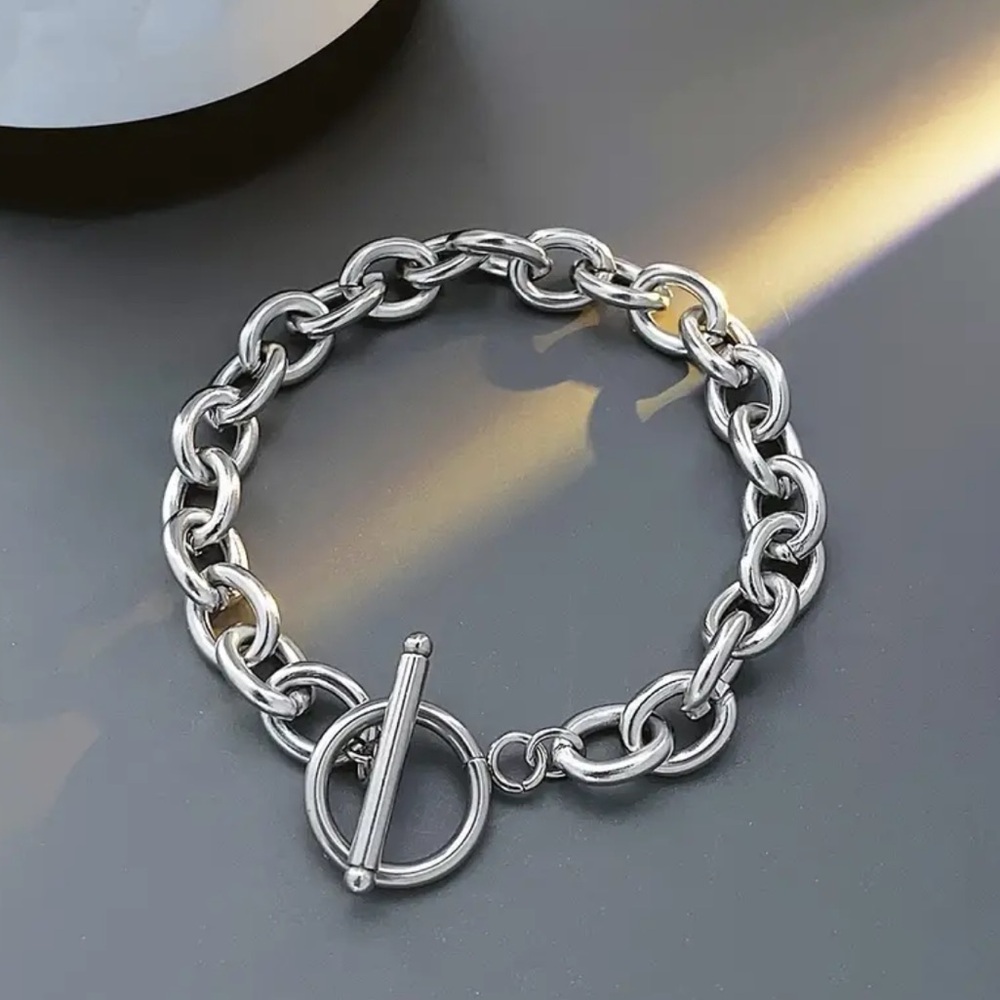 Madison Silver Chain Link Toggle Bracelet